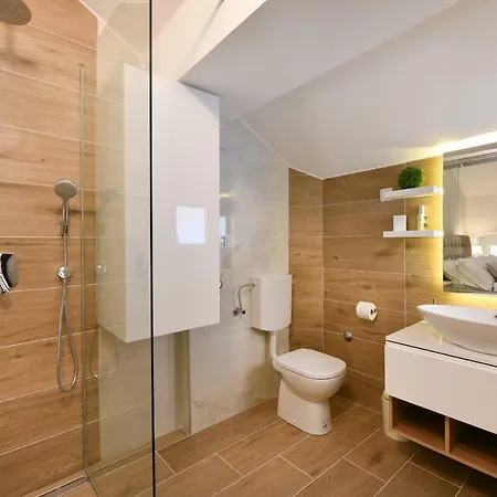 Casa de hóspedes Harvey's Luxury 4*