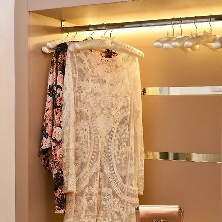 Harvey's Luxury 4*