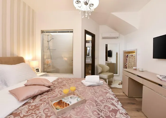 Harvey's Luxury Πανσιόν